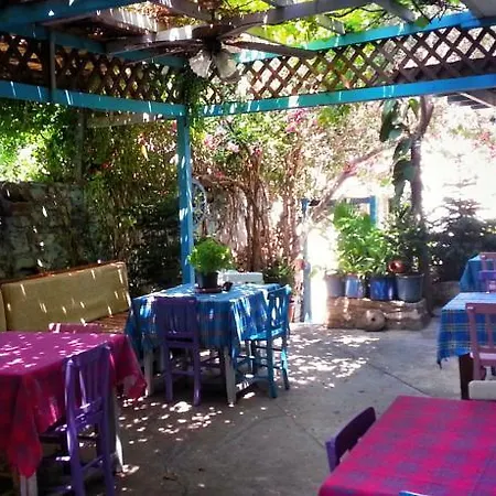 Parmis Çeşme
